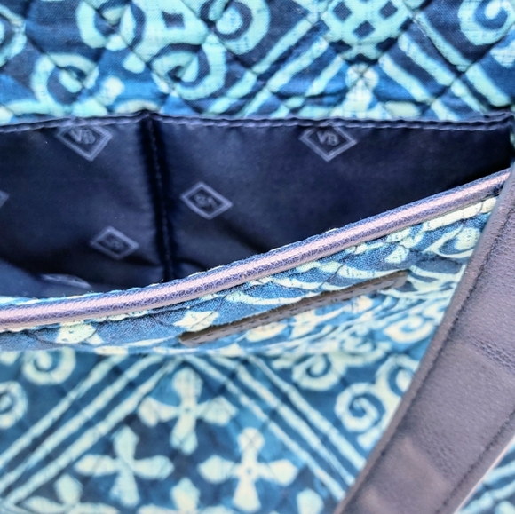 Vera Bradley Commuter Tote, Cuban Tiles with Matching Wristlet Wallet - Picture 4 of 13